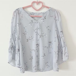 シマムラ(しまむら)の美品 しまむら 花柄シフォンブラウス(シャツ/ブラウス(長袖/七分))