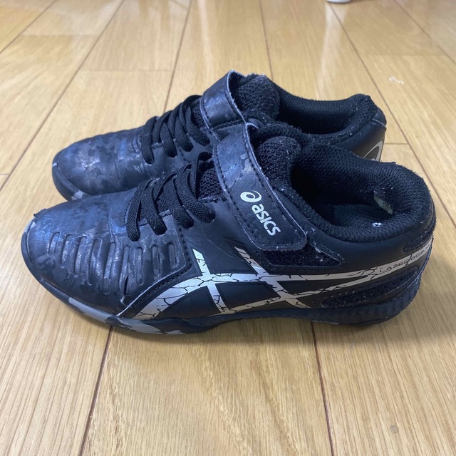 asics(アシックス)のスニーカー キッズ/ベビー/マタニティのキッズ靴/シューズ(15cm~)(スニーカー)の商品写真