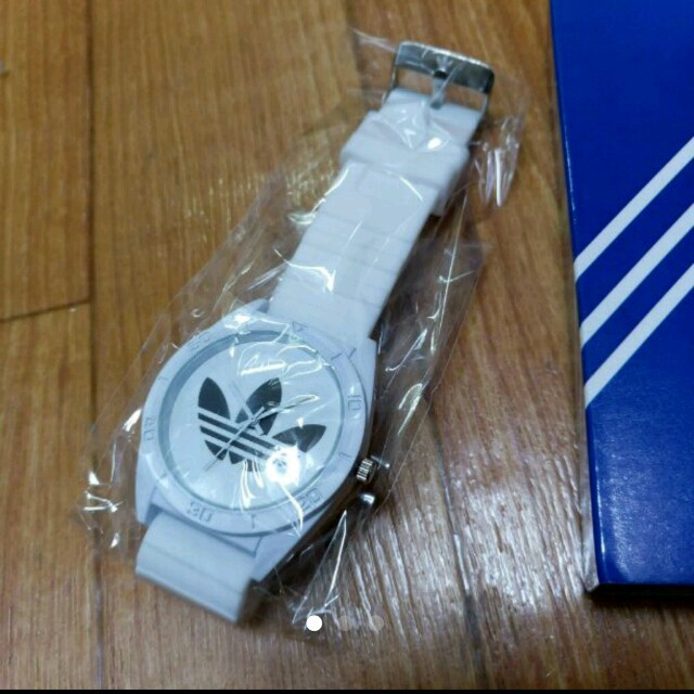 adidas(アディダス)のアディダスラバーウァッチブラック腕時計 メンズの時計(ラバーベルト)の商品写真