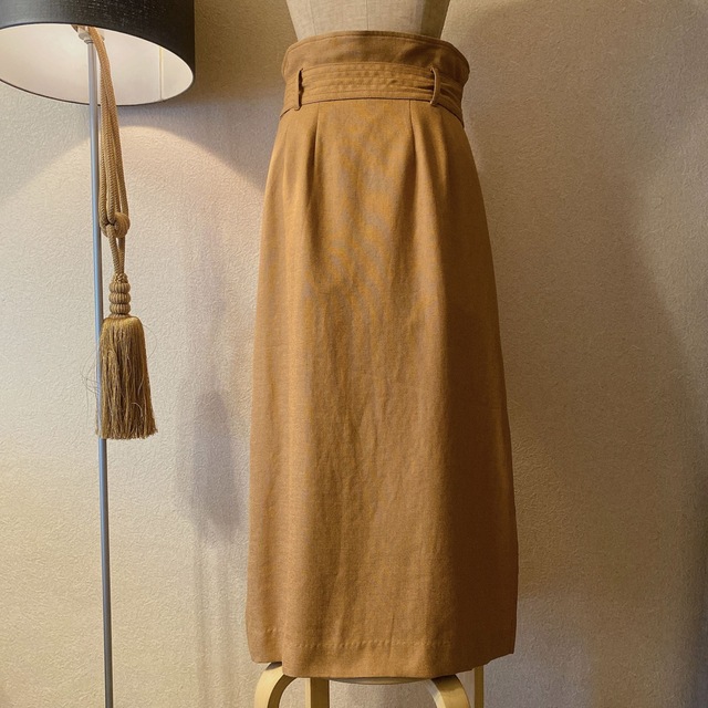 Noble(ノーブル)のNOBLEノーブル オーバータックラップ風リボンスカート オレンジ サイズ38 レディースのスカート(ロングスカート)の商品写真
