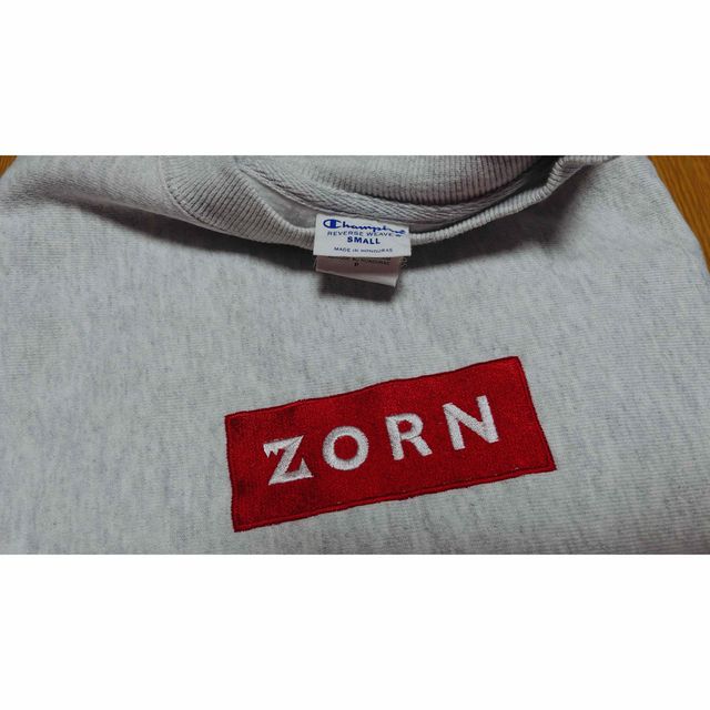 ZORN ボックスロゴ スウェット