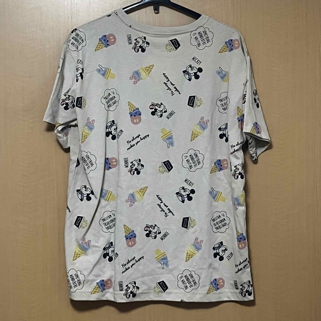 Disney(ディズニー)の【新品】 ディズニー　ミッキー　ミニー　ミキミニ　半袖　tシャツ  L 総柄 レディースのトップス(Tシャツ(半袖/袖なし))の商品写真