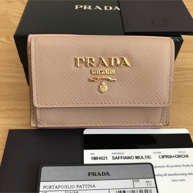 極美品 PRADA プラダ 三つ折り財布 ミニ財布 サフィアーノ 黒 ブラック