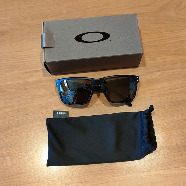 Oakley(オークリー)の【専用出品】オークリー　サングラス　ホルブルック メンズのファッション小物(サングラス/メガネ)の商品写真