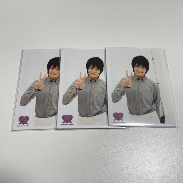 岸優太 ミニフォト エンタメ/ホビーのタレントグッズ(アイドルグッズ)の商品写真