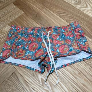 BILLABONG 新品 ショートパンツ 水着