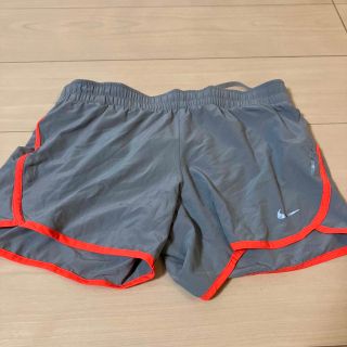 ナイキ(NIKE)のNIKE  トレーニング　ショートパンツ(ショートパンツ)