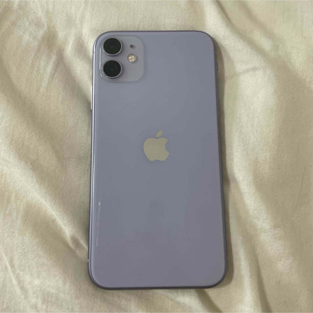 Apple(アップル)のiPhone 11 パープル 64 GB SIMフリー スマホ/家電/カメラのスマートフォン/携帯電話(スマートフォン本体)の商品写真