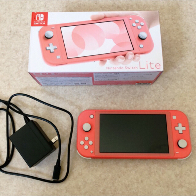 ニンテンドースイッチライト/新品購入/コーラル/本体、充電器、箱付きゲーム機