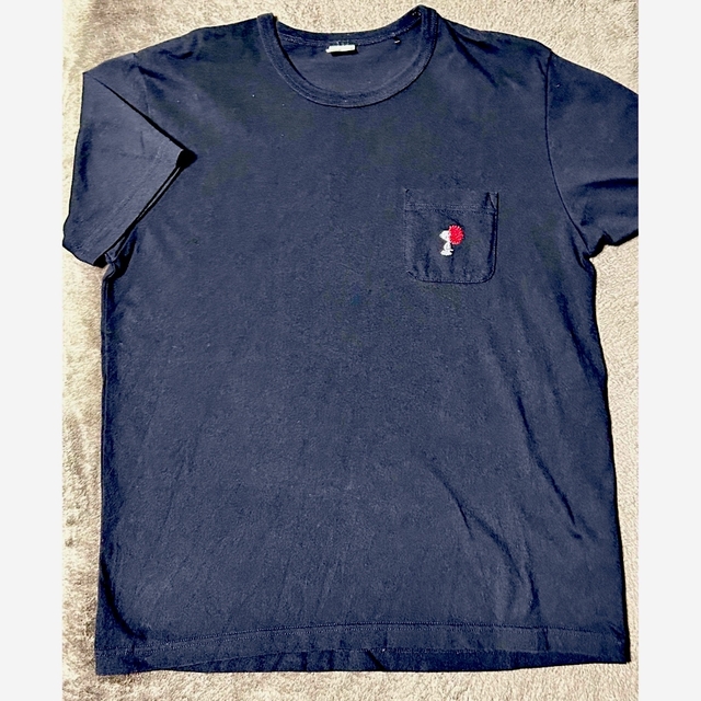 SNOOPY(スヌーピー)のPEANUTS スヌーピー黒tシャツ M メンズのトップス(Tシャツ/カットソー(半袖/袖なし))の商品写真