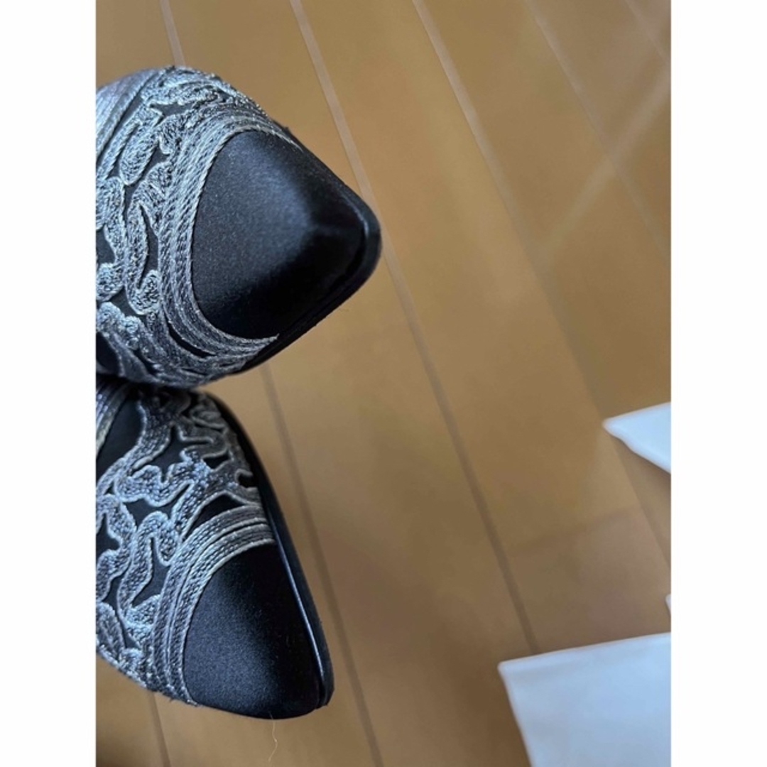 L'Appartement DEUXIEME CLASSE(アパルトモンドゥーズィエムクラス)のMANOLO BLAHNIK♡AVA SANDAL  レディースの靴/シューズ(ミュール)の商品写真