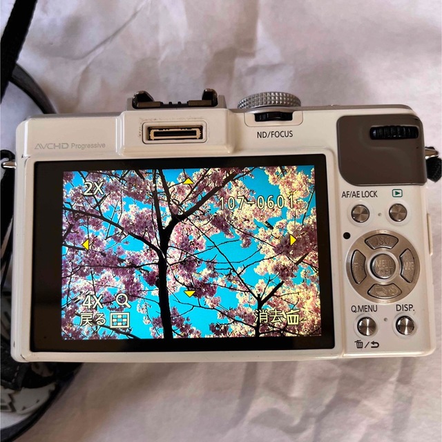 Panasonic(パナソニック)の【セール】【期間限定値下げ】LUMIX DMC-LX7 ミラーレス スマホ/家電/カメラのカメラ(ミラーレス一眼)の商品写真