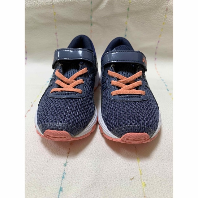 asics(アシックス)のアシックス キッズ スニーカー 17 キッズ/ベビー/マタニティのキッズ靴/シューズ(15cm~)(スニーカー)の商品写真