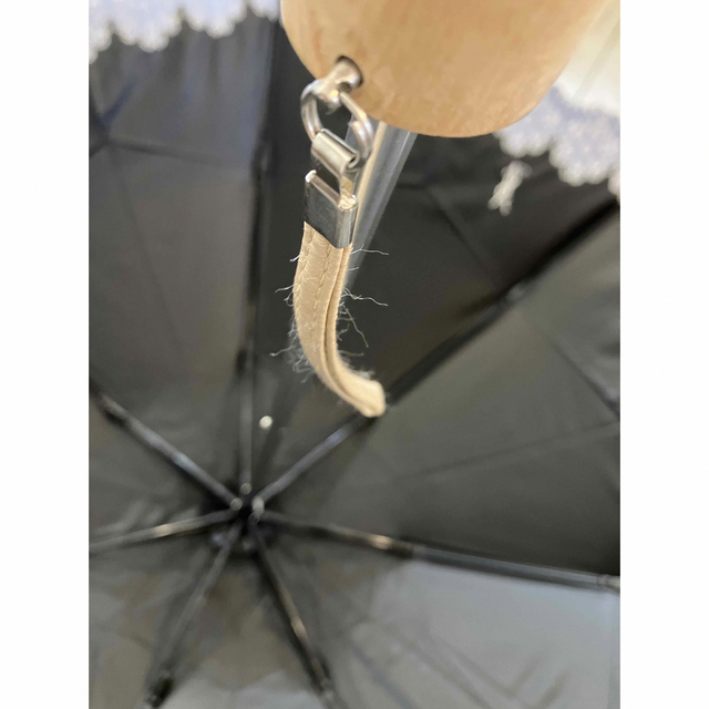 Yves Saint Laurent(イヴサンローラン)のkao様専用イヴサンローラン　折りたたみ傘 レディースのファッション小物(傘)の商品写真