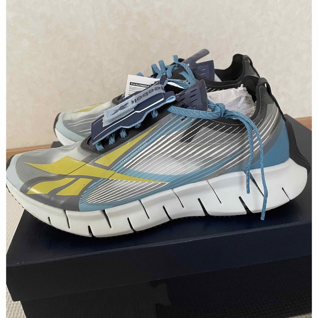 Reebok(リーボック)のReebok ZIG 3D STORM UNISEX 24cm レディースの靴/シューズ(スニーカー)の商品写真