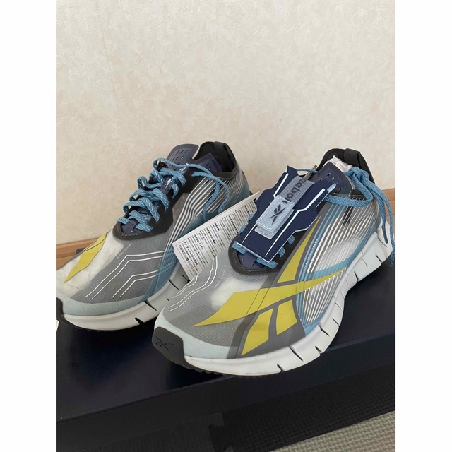 Reebok(リーボック)のReebok ZIG 3D STORM UNISEX 24cm レディースの靴/シューズ(スニーカー)の商品写真