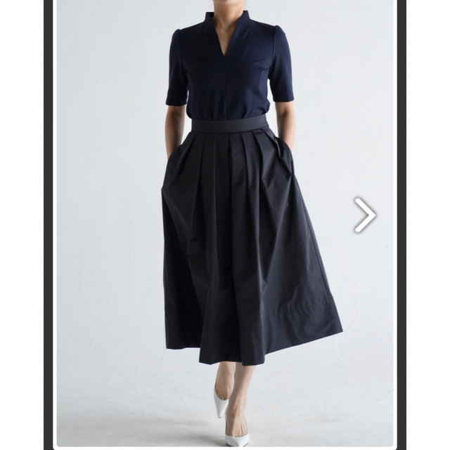 新品タグ付 SHE Tokyo Anna ネイビー36 新品タグ付 SHE Tokyo Anna ネイビー36