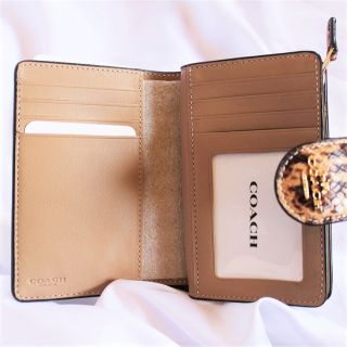【新品・正規品】日本未発売 COACH コーチ レザー パイソン 二つ折り財布