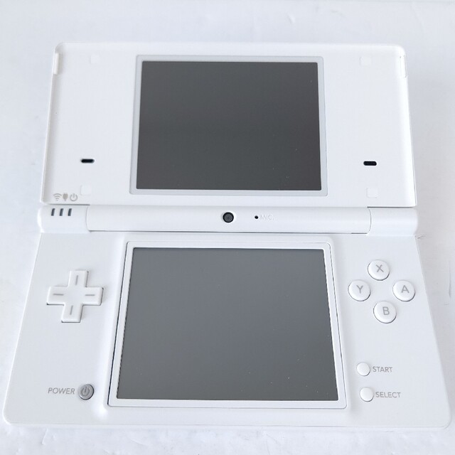 ニンテンドーDS(ニンテンドーDS)のニンテンドーDSi エコーズオブタイム　限定モデル　極美品　Nintendo エンタメ/ホビーのゲームソフト/ゲーム機本体(携帯用ゲーム機本体)の商品写真