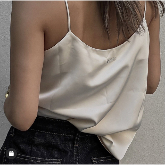 aclent Back plate satin camisole IVORY レディースのトップス(キャミソール)の商品写真