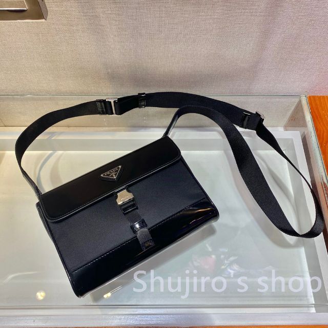 カタログギフトも! PRADA プラダ Re-Nylon xサフィアーノレザー