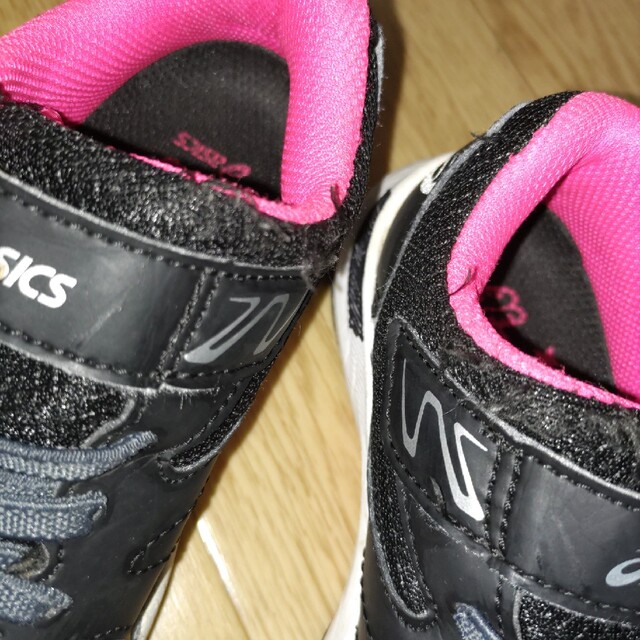 asics(アシックス)のアシックス　17センチ キッズ/ベビー/マタニティのキッズ靴/シューズ(15cm~)(スニーカー)の商品写真