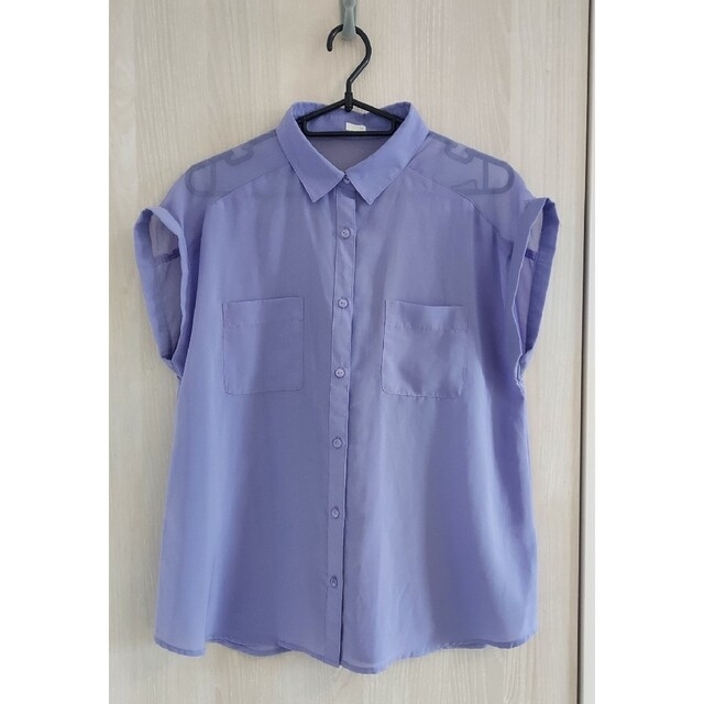GU(ジーユー)のシャツ♪ブラウス♪GU レディースのトップス(シャツ/ブラウス(半袖/袖なし))の商品写真