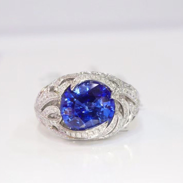 天然 ロイヤルブルーサファイア ダイヤ リング3.69ct k18 fの通販 by