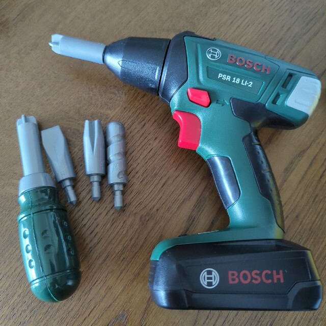 BOSCH(ボッシュ)のBOSCH 工具おもちゃ　デラックスツールセット キッズ/ベビー/マタニティのおもちゃ(知育玩具)の商品写真
