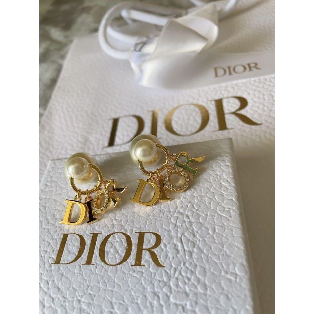 Dior - dior ピアス レジン パールの通販 by レバー's shop