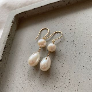 パール　2粒ピアス(ピアス)