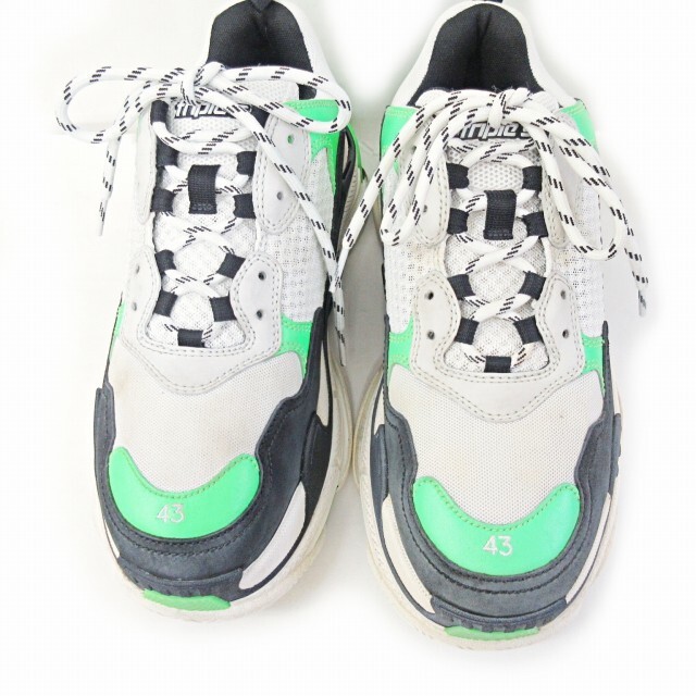 バレンシアガ x Mr. Porter トリプルS スニーカー ダメージ加工
