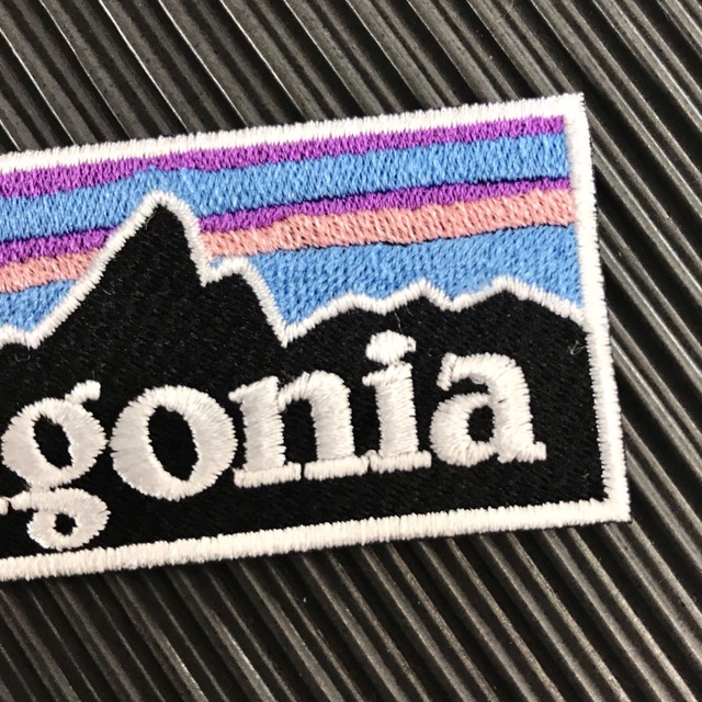 patagonia(パタゴニア)のパタゴニア PATAGONIA フィッツロイ アイロンワッペン 2枚セット 40 ハンドメイドの素材/材料(各種パーツ)の商品写真