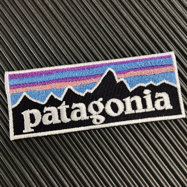 patagonia(パタゴニア)のパタゴニア PATAGONIA フィッツロイ アイロンワッペン 2枚セット 40 ハンドメイドの素材/材料(各種パーツ)の商品写真