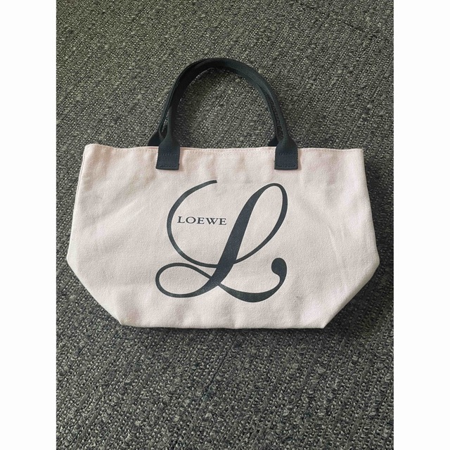 LOEWE(ロエベ)のロエベ　ノベルティーバッグ レディースのバッグ(トートバッグ)の商品写真