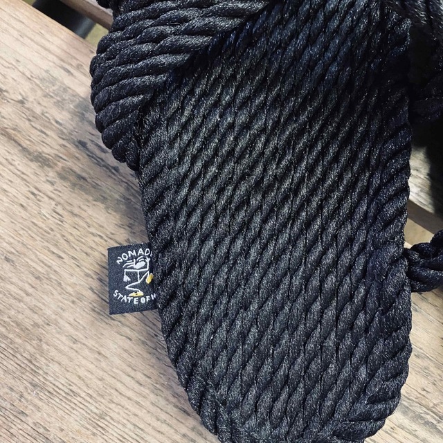 ロープサンダル ノマディックステートオブマインド ブラック レディースの靴/シューズ(サンダル)の商品写真