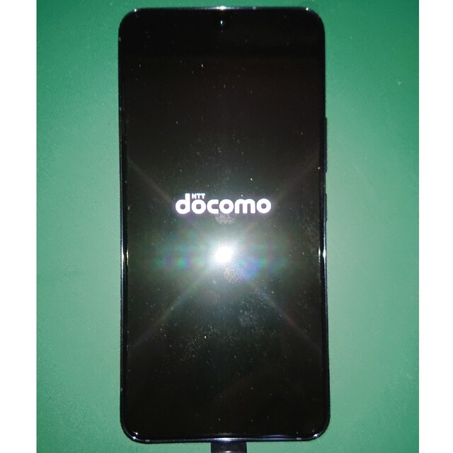 Galaxy(ギャラクシー)のDocomo Galaxy S22 SC-51C ファントムブラック スマホ/家電/カメラのスマートフォン/携帯電話(スマートフォン本体)の商品写真