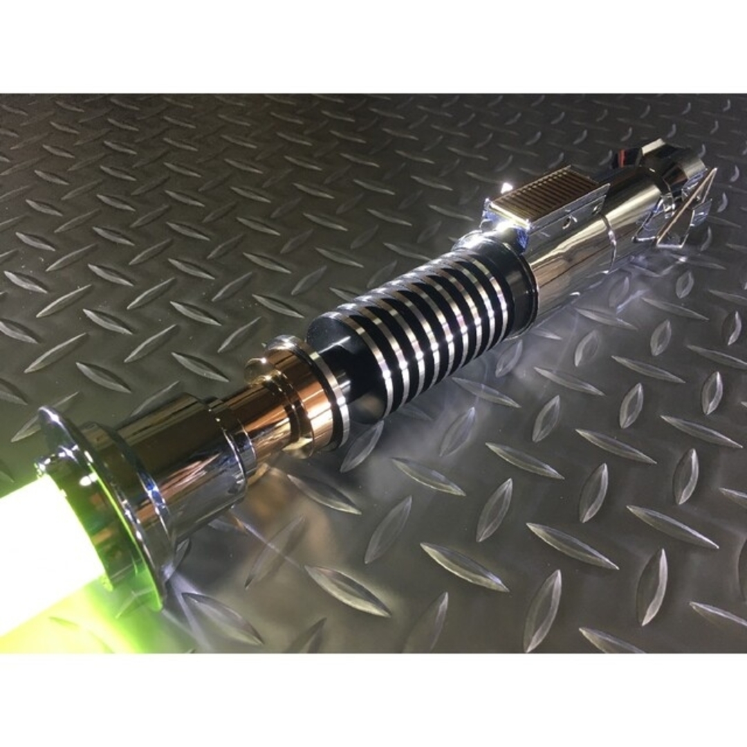 カスタムライトセーバー「EP6LUKEver1 Variant」RGB-X・新品-apprendre