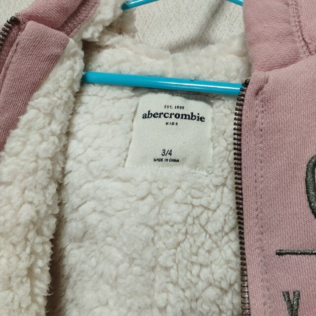 Abercrombie&Fitch(アバクロンビーアンドフィッチ)のアバクロ パーカー キッズ/ベビー/マタニティのキッズ服女の子用(90cm~)(ジャケット/上着)の商品写真