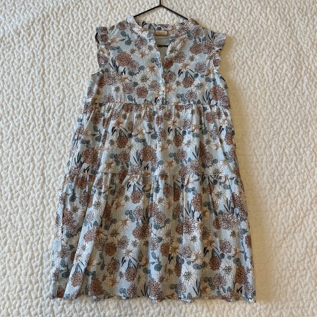 UNIQLO(ユニクロ)のユニクロ paul and joe 花柄ワンピース 110 キッズ/ベビー/マタニティのキッズ服女の子用(90cm~)(ワンピース)の商品写真