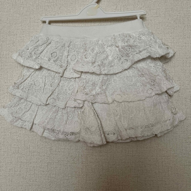 西松屋(ニシマツヤ)のレース ショートパンツ 120cm 女の子 キッズ/ベビー/マタニティのキッズ服女の子用(90cm~)(パンツ/スパッツ)の商品写真