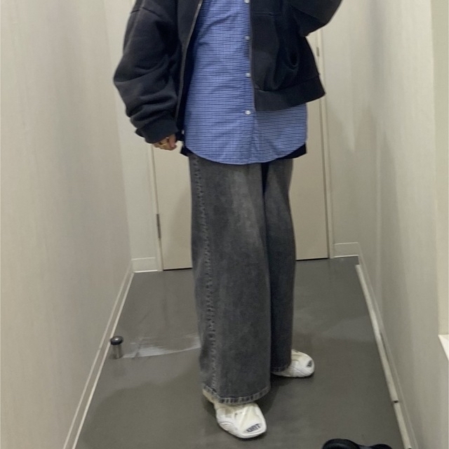 JOHN LAWRENCE SULLIVAN(ジョンローレンスサリバン)のジョンローレンスサリバン Washed Denim Wide Pants メンズのパンツ(デニム/ジーンズ)の商品写真