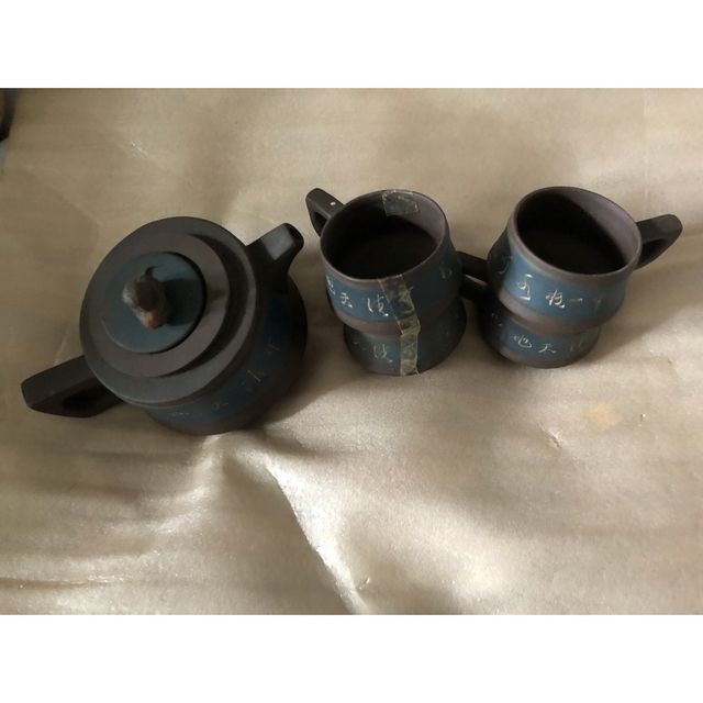 【驚きの値段】 中国茶器 紫砂急須湯呑み5点セット 食器 【驚きの値段】 中国茶器 紫砂急須湯呑み5点セット 食器