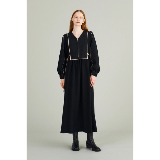 Thawing embroidery dress (Black) MURRALレディース