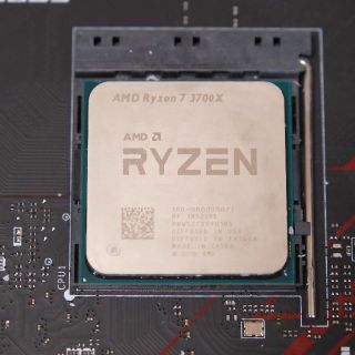 Ryzen7 3700x + 純正クーラー動作確認済み(PCパーツ)