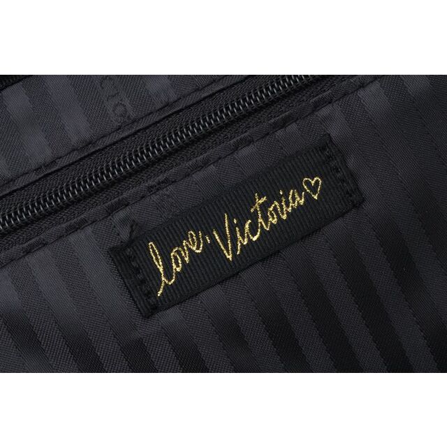 Victoria's Secret(ヴィクトリアズシークレット)のヴィクトリアシークレット バニティポーチ 良品 ストライプ トラベルポーチ レディース ピンク VICTORIA'S SECRET レディースのファッション小物(ポーチ)の商品写真