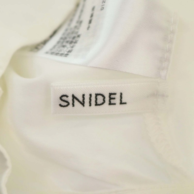 SNIDEL(スナイデル)のスナイデル 21SS ベストレイヤードワンピース 2点セット シャツ調ベスト レディースのワンピース(ロングワンピース/マキシワンピース)の商品写真