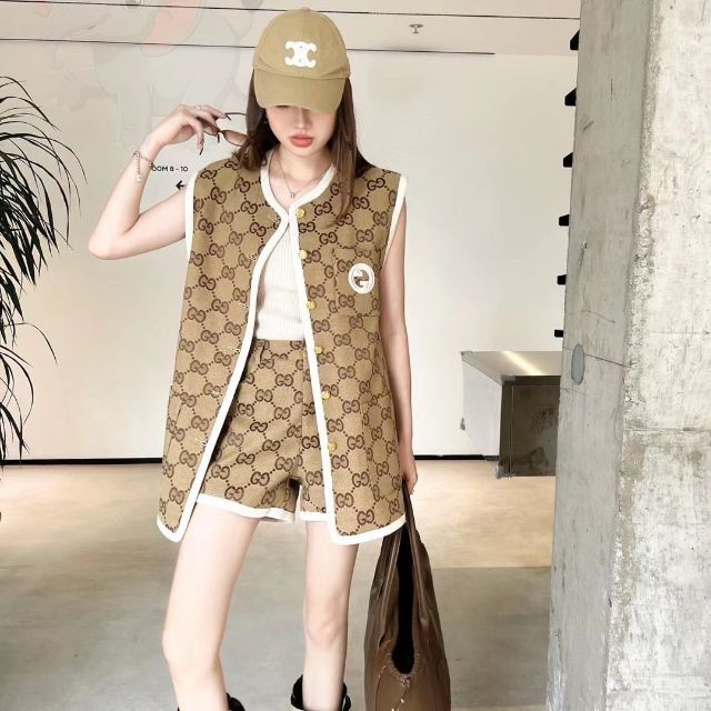Gucci - Gucci グッチ▷ベスト/ジレ 半ズボン セットの通販 by T
