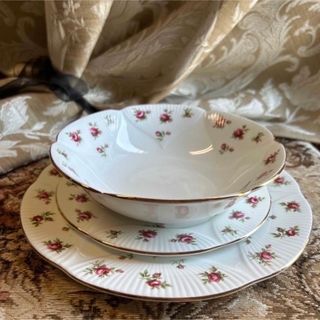 ロイヤルアルバート(ROYAL ALBERT)の希少！英国製　ROYL ARBERT 【Rosalie】モーニングセット(食器)