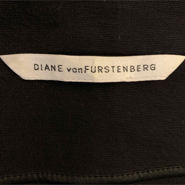 DIANE von FURSTENBERG(ダイアンフォンファステンバーグ)のDIANEvonFURSTENBERGラップドレス コート黒サイズ２ レディースのジャケット/アウター(ロングコート)の商品写真